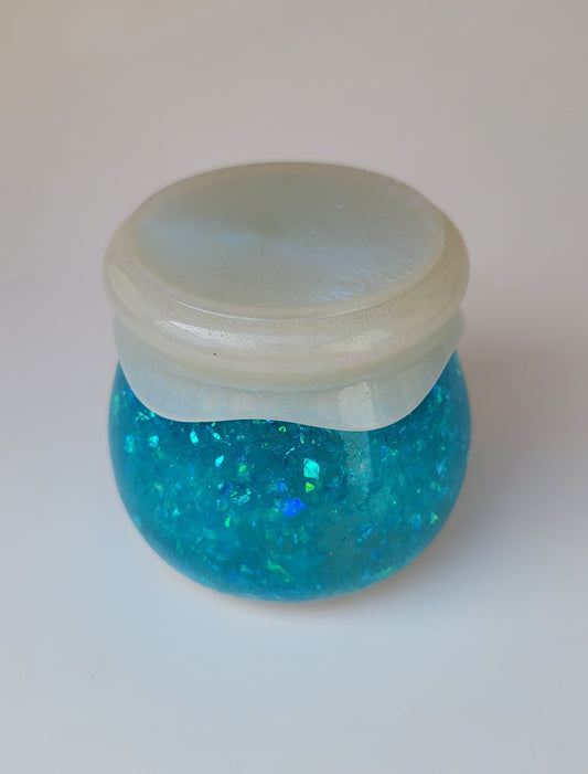 Small Resin Pot (Plain)