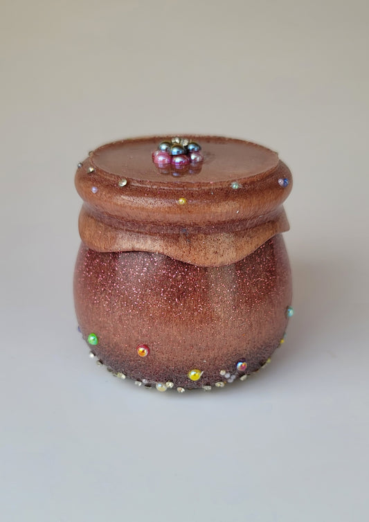 Small Resin Pot with Embellishments